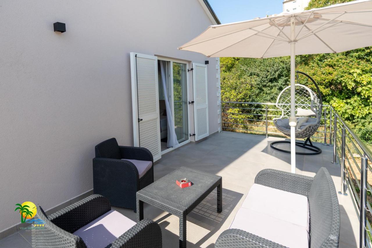 Villa Green Palm Vrsar Exteriör bild